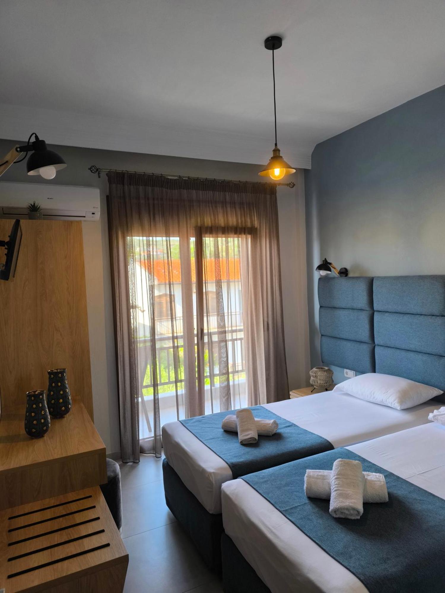 Maria Rooms To Let Ouranoupoli Extérieur photo