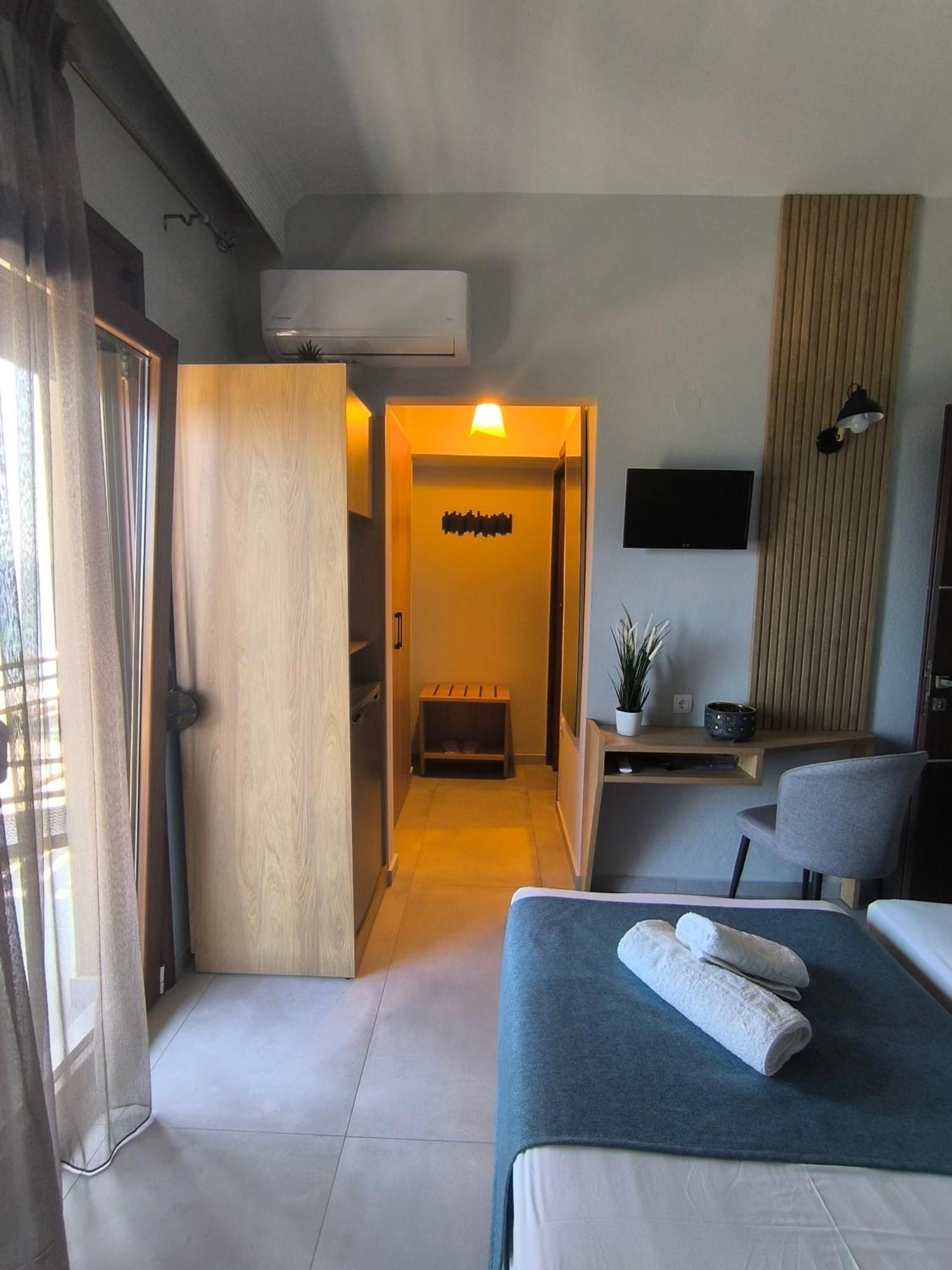 Maria Rooms To Let Ouranoupoli Extérieur photo